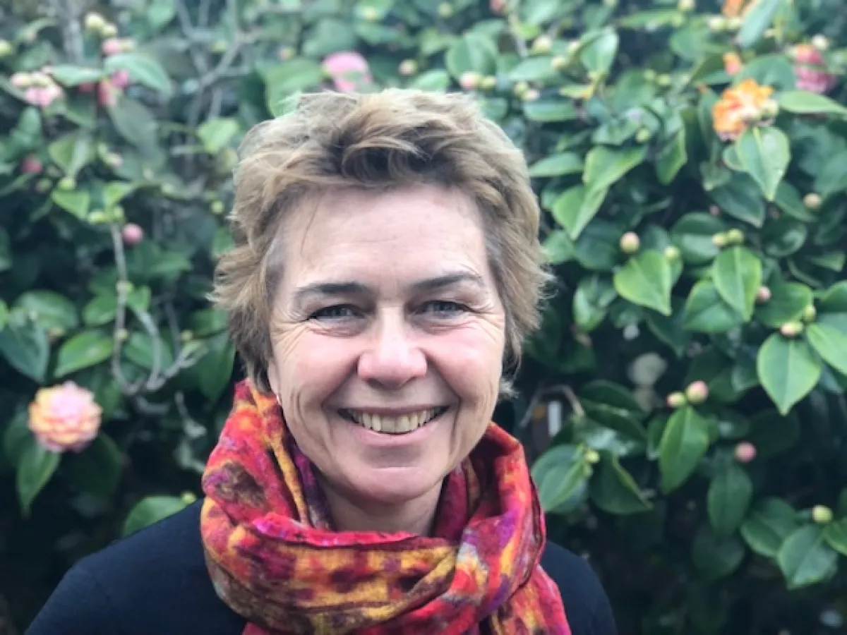 Dr Jane Desborough