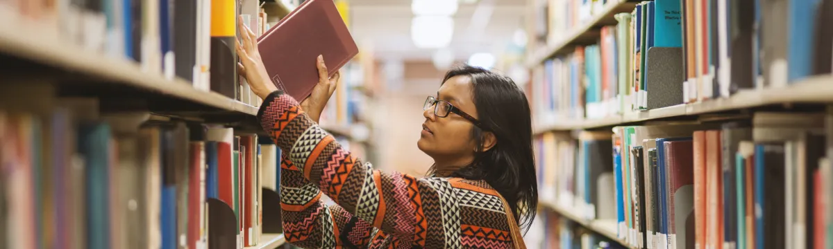 Scholarships &amp; prizes